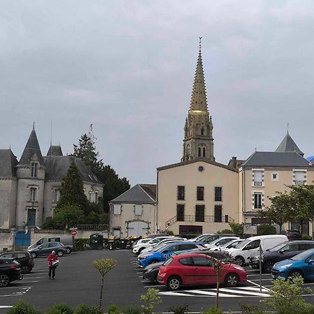 Hotel Saint Jacques Parthenay Exterior photo